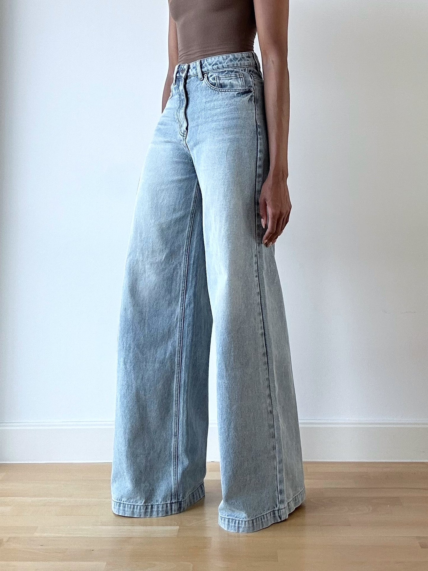 The Wide Leg Jean